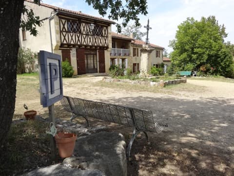 Couvreur Le Brouilh-Monbert